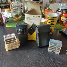 MICROCASSETTE RECORDER SONY M-550V + 10 MICROCASSETTE NON FUNZIONANTE