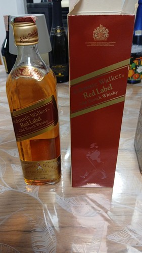 Johnnie walker red - red, fine