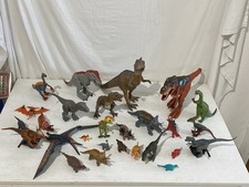 Lotto 27 dinosauri giocattolo vari modelli figure Jurassic World vintage
