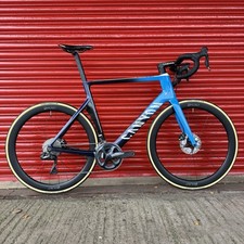 Bici da strada Canyon Aeroad