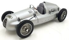 CMC 1/18 Scale Model Car M-027