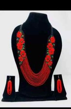 Collana fatta a mano semi