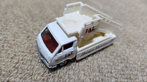 Tomica toyota hiace jal - toyota,