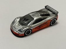 McLaren F1 GTR 2010 argento