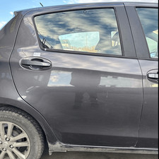 670030D190 Porta post. DX