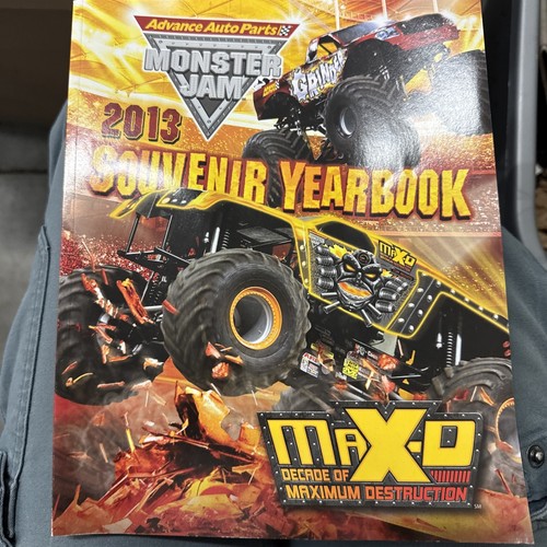 Monster jam 2013 annuario - jam,