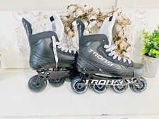 Pattini da hockey a rotelle in