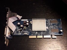 Scheda Video Grafica ASUS V9520 GEFORCE FX5200 128 Mb AGP VGA + DVI + Svideo