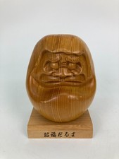 Antica statuina giapponese in