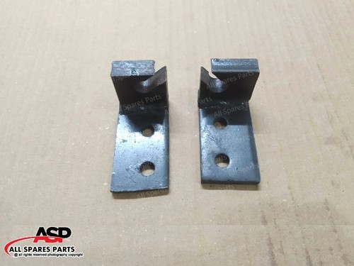 Coppia staffe perno sedile