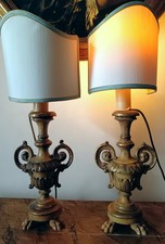 Coppia di antiche lampade