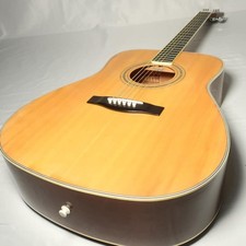 Chitarra acustica YAMAHA