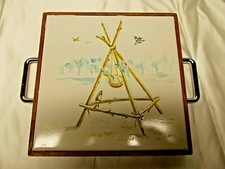 SOTTO PENTOLA MATTONELLA IN CERAMICA CON BORDO IN LEGNO E MANICI