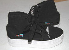  JC Play by Jeffrey Campbell