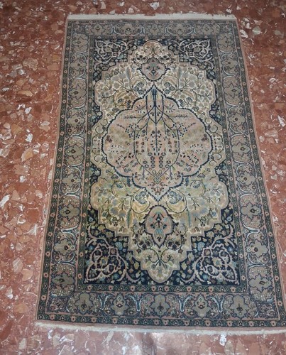 Tappeto persiano orientale