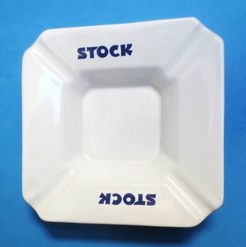 Portacenere ceramica stock - ceramica,