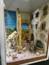Presepe Artigianale In Lanterna, Stile Popolare, Con Sfondo Su Dipinto Ad Olio
