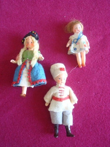 Lotto tre piccole bambole - tre,