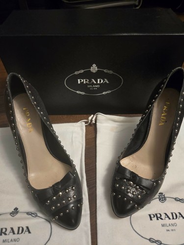 Prada crackle graphite pumps - prada,