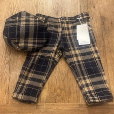 Pantalone e cappello abbinato