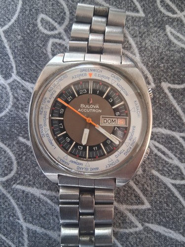 Bulova accutron 218 world - accutron,