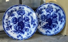 PIATTI INGLESI COPPIA CERAMICA FIORI BLU PORCELLANA POTTERY RARO PIATTO