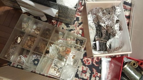Merceria accessori stock - , di