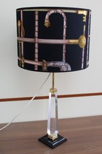 Lampada con base metacrilato