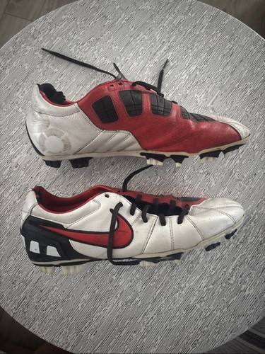Nike total strike - nike,