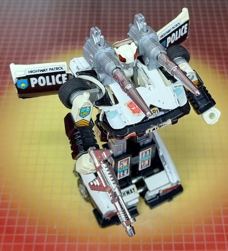 Hasbro transformers autobot - hasbro, g1