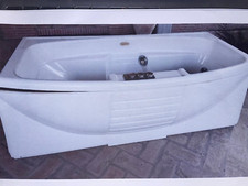 Vasca idromassaggio Jacuzzi MYA colore bianco dimensioni 170x70 usata pochissimo