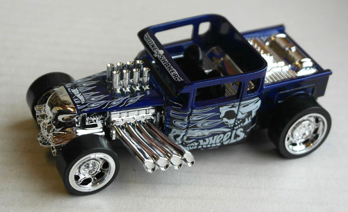 Hot wheels pull back speeders - hot,