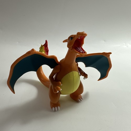 Pokemon charizard battle - 4.5",