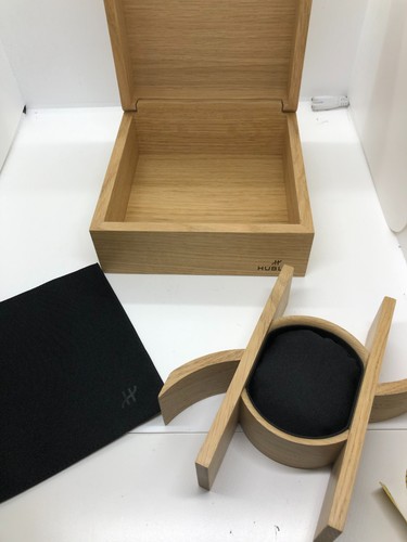 Hublot wooden expositor - wooden, watch