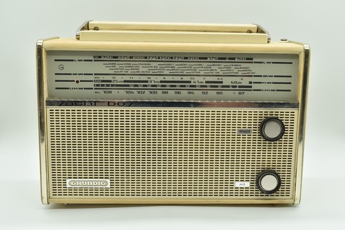 Grundig yacht boy - -, radio