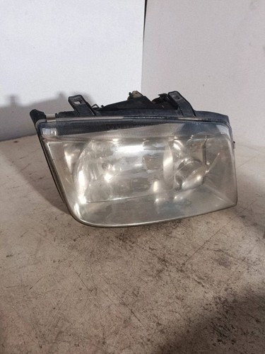 Faro proiettore anteriore