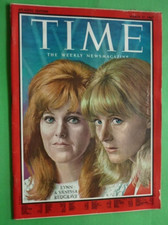 LYNN & VANESSA REDGRAVE