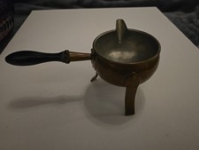 Ciotola crema con piedi