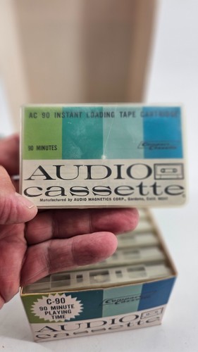 Audiocassette audio vintage - 12,