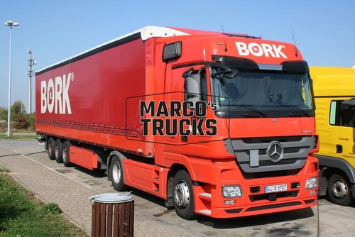 Foto camion mercedes benz - foto,