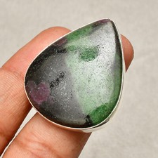 Rubino zoisite pietra preziosa