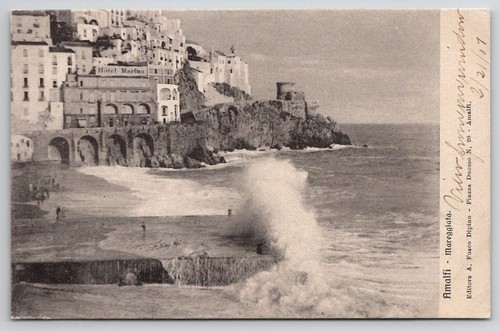 Amalfi italia mareggiata - italia,