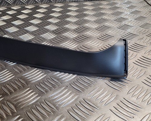 Assetto interno nissan - interno,