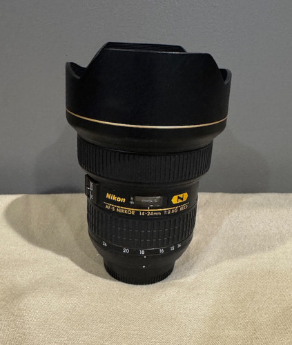 Nikon nikkor 24 mm - 14-24,