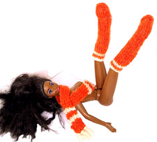 B256 - BARBIE 70s set calzettoni calze arancio e bianco + sciarpa lana handmade 