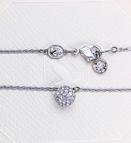 Collana con ciondolo sfera