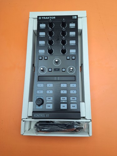Traktor control controller - traktor,