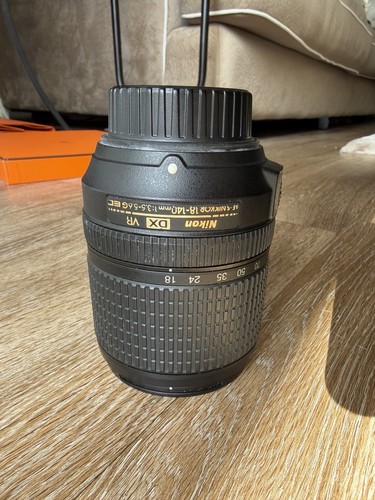 Nikon 18 140 mm - dx,