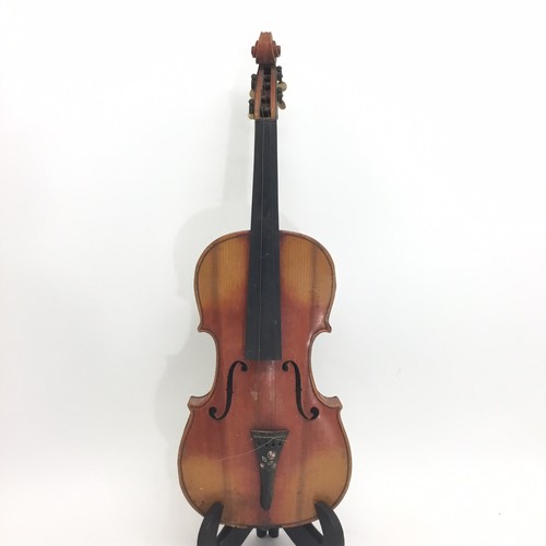Antico violino con chiavi - antico,