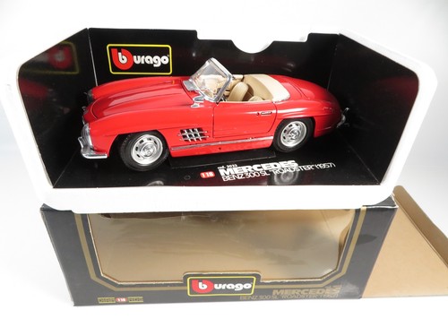 Burago diamonds 3023 - 1:18,